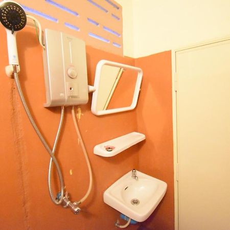 Mukda Guesthouse Trat Luaran gambar