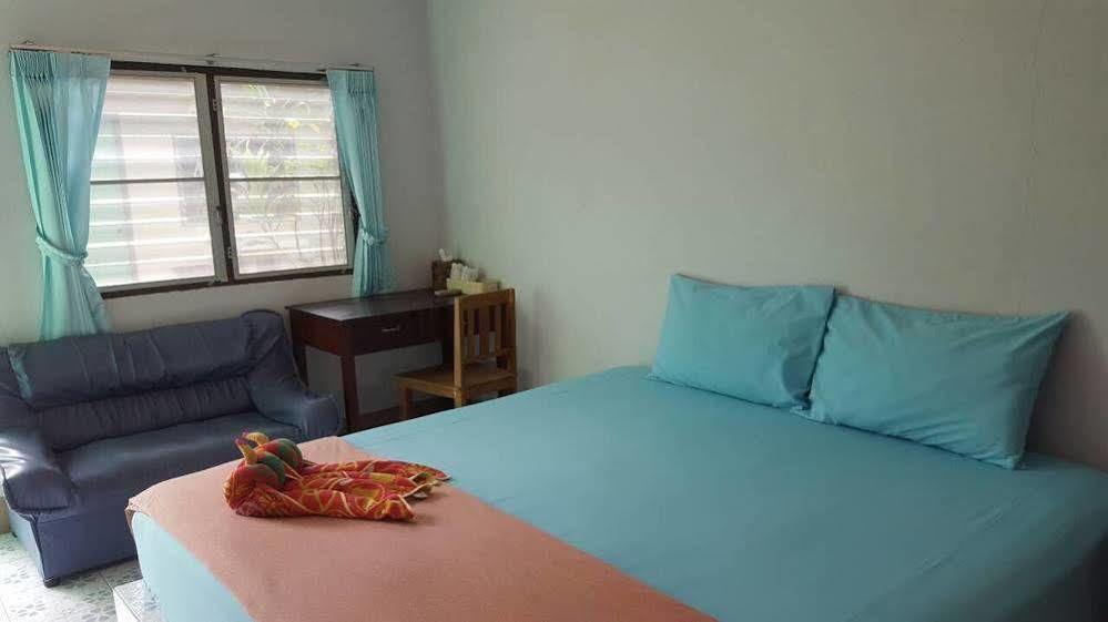 Mukda Guesthouse Trat Luaran gambar